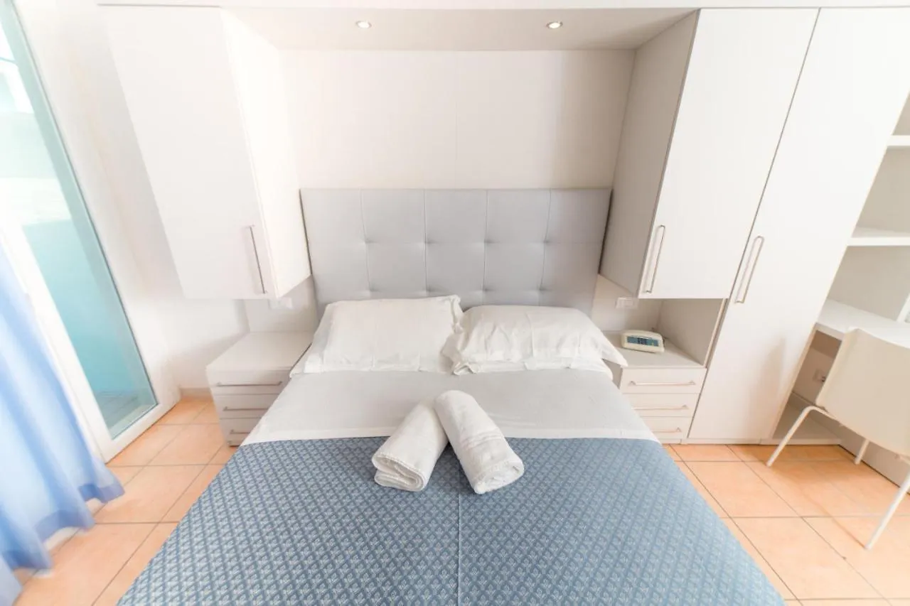 Hotel Elite Cattolica 3*,  Italie