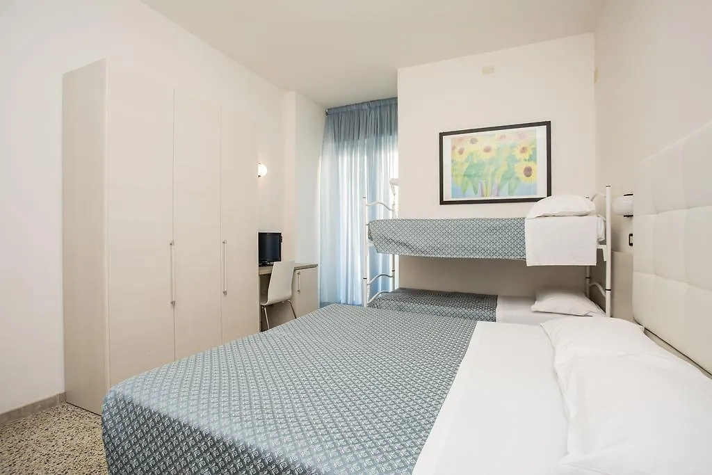 Hotel Elite كاتوليكا 3*,